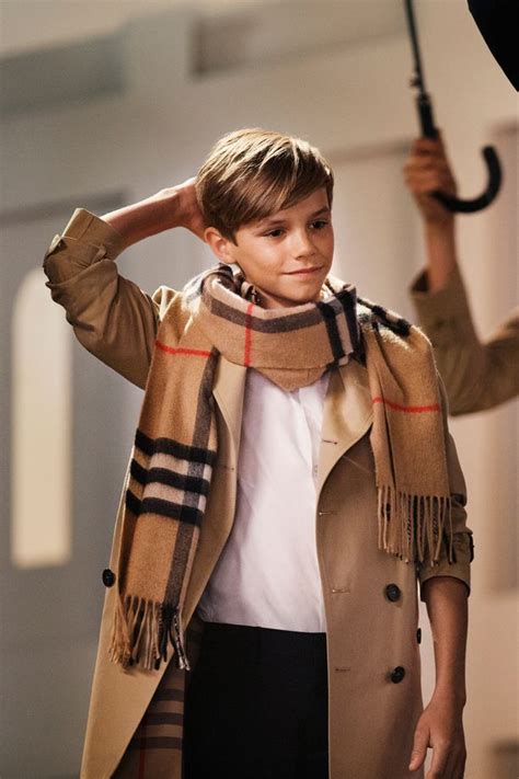 romeo beckham burberry|Romeo Beckham makes his modeling debut for Burberry .